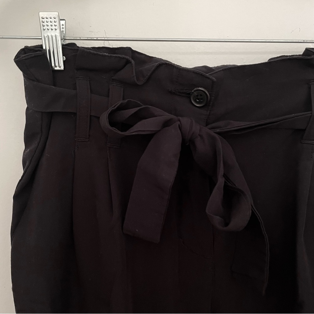 urban outfitters kimchi blue // black paper bag pants